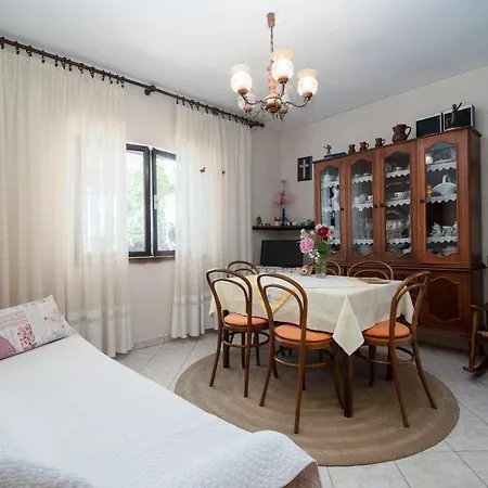By The Sea Barbat, Rab - 4977 公寓 *